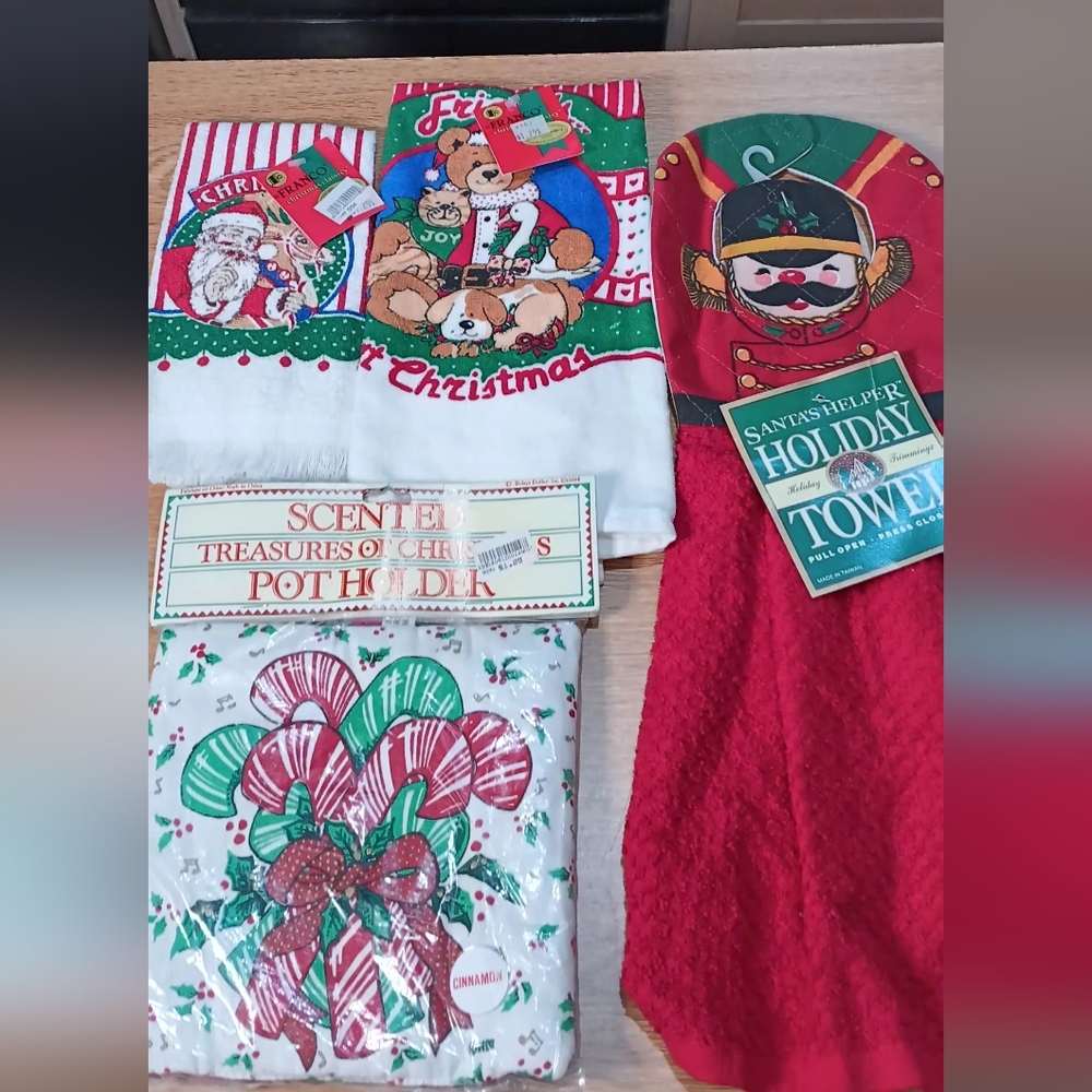 Vintage Christmas Towels